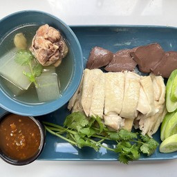 ไก่ต้มสิงคโปร์