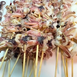 ปลาหมึกย่าง หน้าเซเว่น 18คอร์ด