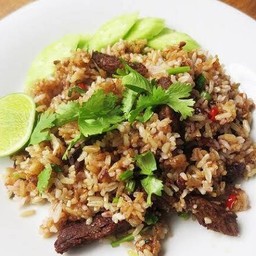 ข้าวผัดเนื้อเค็ม