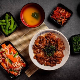 ข้าวหน้าสันคอผัดยากิด้ง