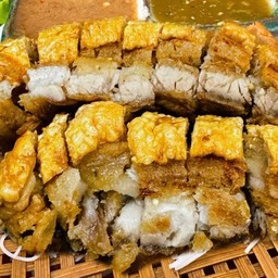 หมูกรอบ