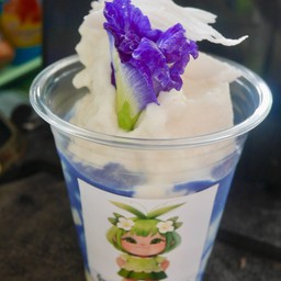 อัญชันมะพร้าวนมสดปั่น ขนาด 16 ออนซ์