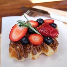 Croffle Nutella Strawberry