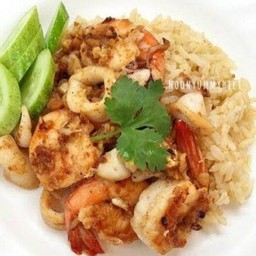 ข้าวทะเลผัดน้ำมันหอย