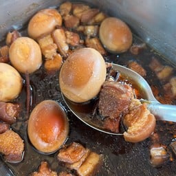 โก๋ราดแกง แกงใต้ อร่อยดี @48