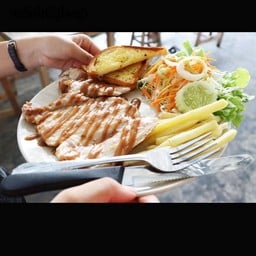 สเต๊กคุณลุง by ลุงหงอก สาขาซีเจนาวง