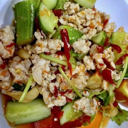 ยำแตงกวาหมูสับ