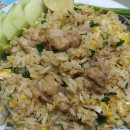 ข้าวผัดไก่