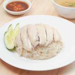 นวพรข้าวมันไก่ ตลาดโกสุม