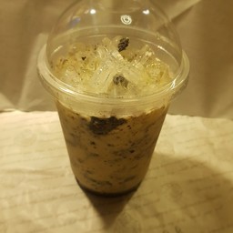 โอริโอ้ + นมสด (แก้ว 30 ออนซ์)