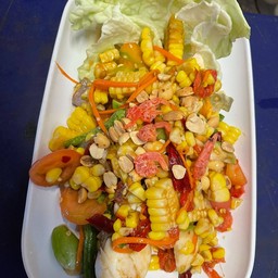 ตำข้าวโพดไข่เค็ม