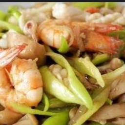 ผัดพริกอ่อน
