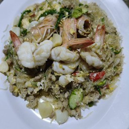 ผัดสามเหม็น.(สะตอ-ชะอม-กระเทียมโทน)