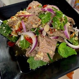 พล่าเนื้อ