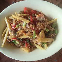 ผัดหน่อไม้ใส่วุ้นเส้นหมูสับ(กับข้าว)