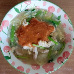 สุกี้หมูน้ำ