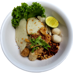 ก๋วยเตี๋ยวลูกชิ้นปลาต้มยำ ( แห้ง )