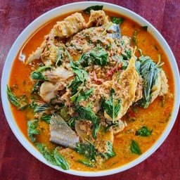 ฉู่ฉี่ปลาน้ำเงิน