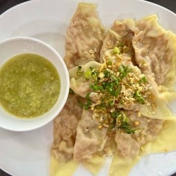 Deli เกี้ยวลวกจิ้ม