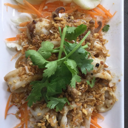 หมึกทอดกระเทียม