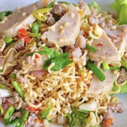 ยำมาม่า