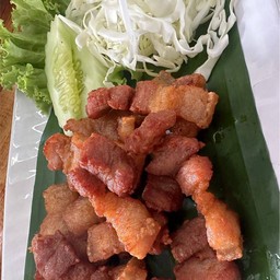 หมูสามชั้นทอดน้ำปลา
