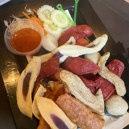 รวมลูกชิ้นทอด