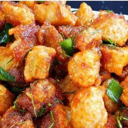 กากหมูผัดพริกแกงราดข้าว