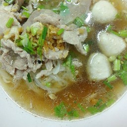 เส้นเล็กหมู