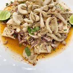 ลาบมาม่าเครื่องแน่น