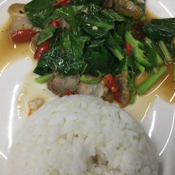 ข้าวคะน้า