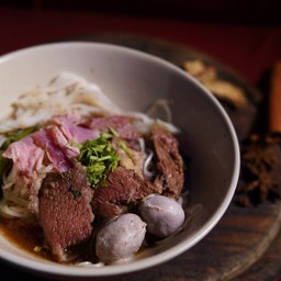 วุ้นเส้นเนื้อตุ๋น