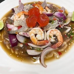 ยำกุ้งทูโทน2สี+ไข่แดงเค็มเต็มใบ