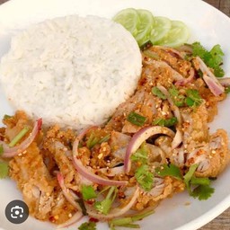 ข้าวลาบไก่กรอบ