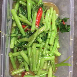 ผัดผักบุ้ง