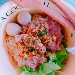 หมี่คลุกหมูบะช่อ