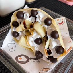 เครปเย็น กล้วย+เม็ดช้อคบอล