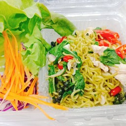 หมี่ผักผัดขี้เมาไก่