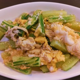 แตงกวาผัดไข่