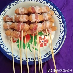 คอกเทลหนังกรอบพันหมูสไลด์