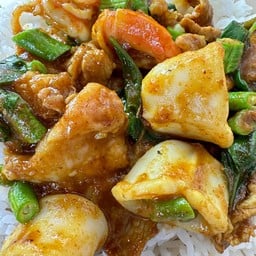 ทะเลผัดพริกแกงใต้