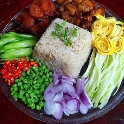 ข้าวคลุกกะปิ