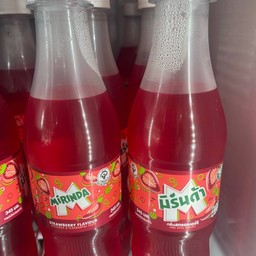 มิรินด้าน้ำสตอเบอร์รี่+น้ำแข็งแก้ว