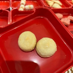 ลูกชิ้นไส้ชีส