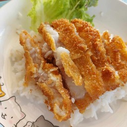 ข้าวหน้าไก่ทอดทงคัตสึ (อกไก่)