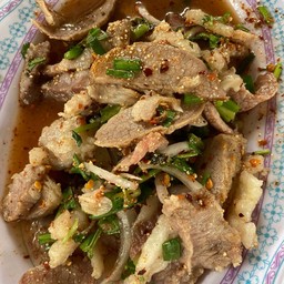 น้ำตกหมู