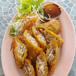 เกี๊ยวกุ้งทอด (ไส้กุ้งผสมเนื้อปลา)