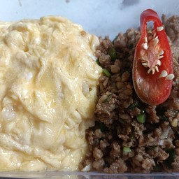 ข้าวหมูสับเกลือ+ไข่ข้น