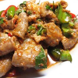 อาหารตามสั่งบ้านไม้  เกาะลอย