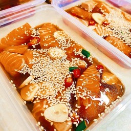 แซลม่อนดองกลาง( น้ำจิ้มแซ่บจนปากเบิร์น, กินเพลินจนปากเบี้ยว)